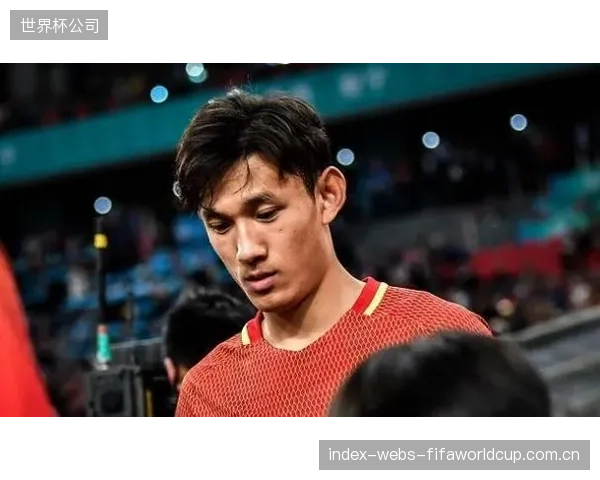 后防核心卡纳尼在国内联赛表现稳健，是国家队防线不可或缺的领袖。